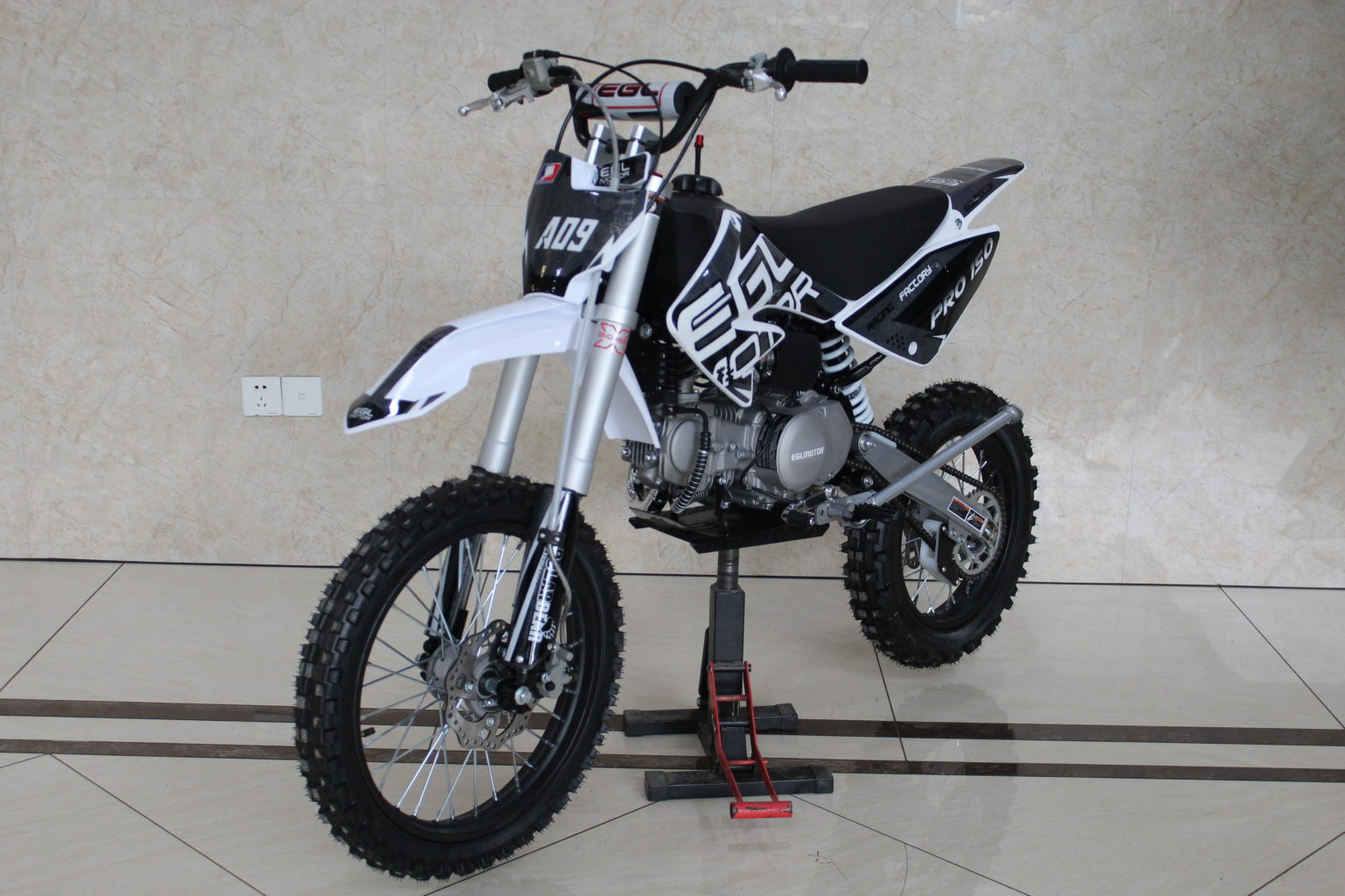 egl 250 dirt bike